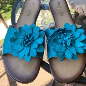 MADE IN ITALY blue sandals